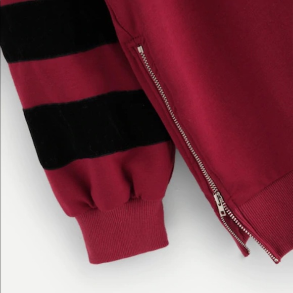 RESTOCKED 90s Baby Oversized Side ZIp Sweatshirt - Picture 3 of 4